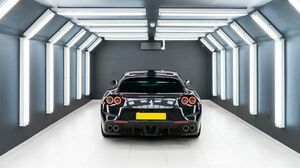 GTC4 Lusso Nero Daytona