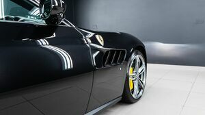 GTC4 Lusso Nero Daytona