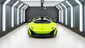 675LT Spider Napier Green