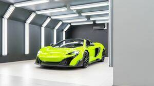 675LT Spider Napier Green