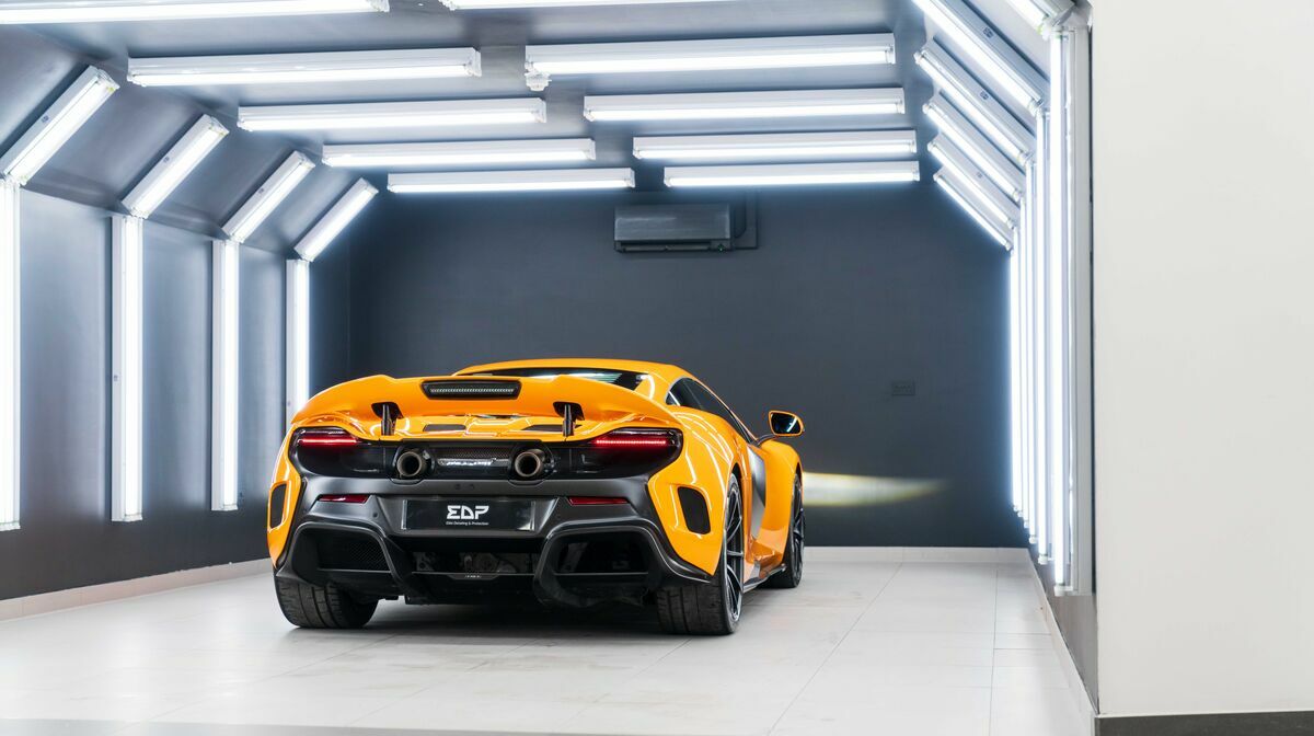 675LT McLaren Orange