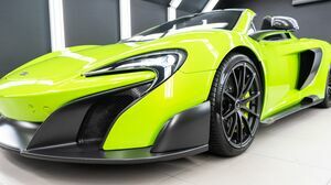 675LT Spider Napier Green