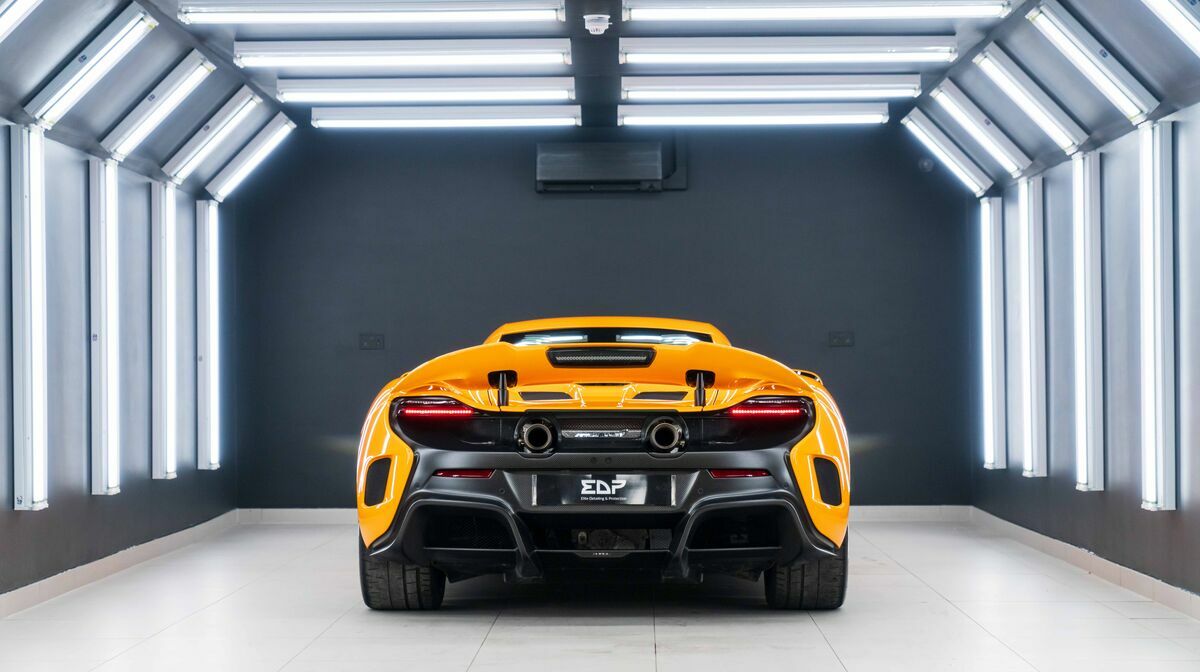 675LT McLaren Orange