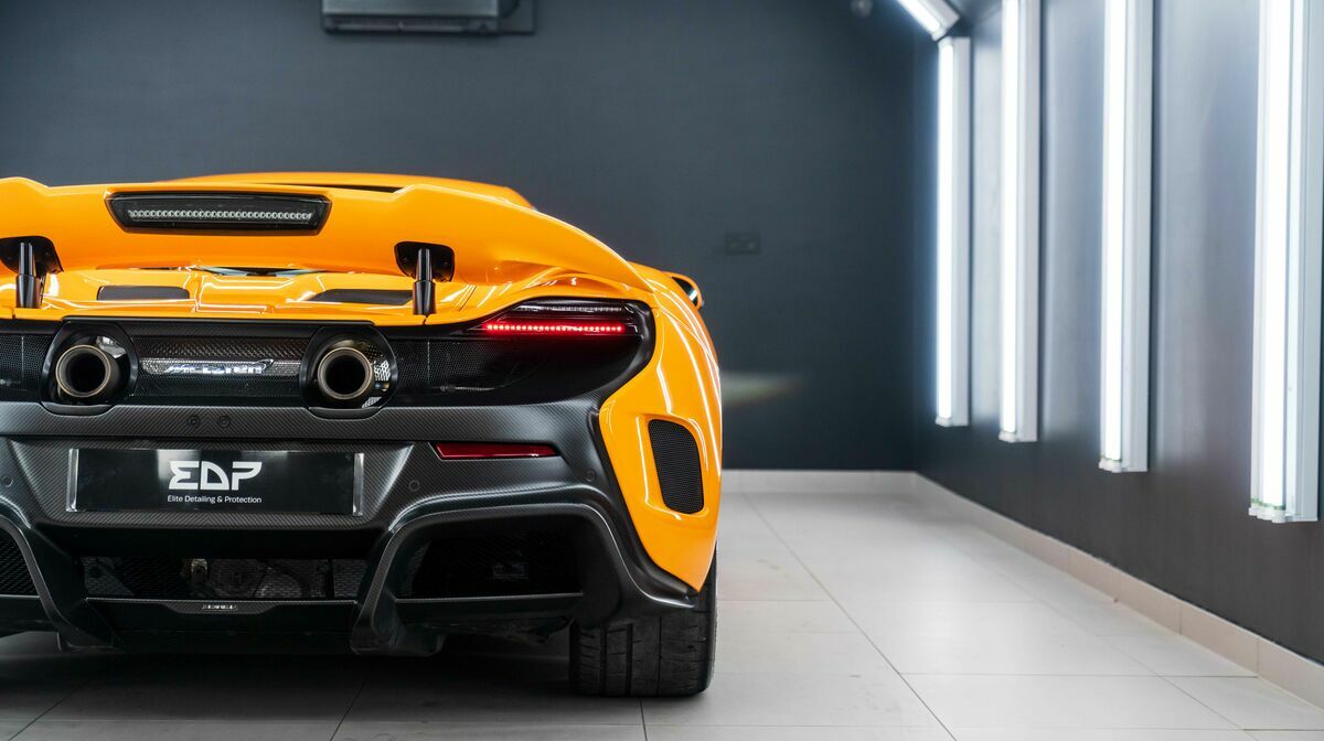 675LT McLaren Orange