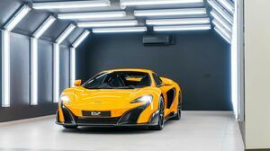 675LT McLaren Orange