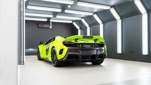 675LT Spider Napier Green