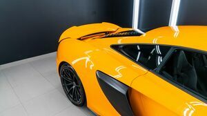 675LT McLaren Orange
