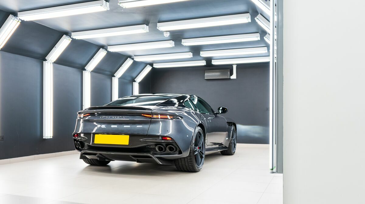 DBS Superleggera Xenon Grey