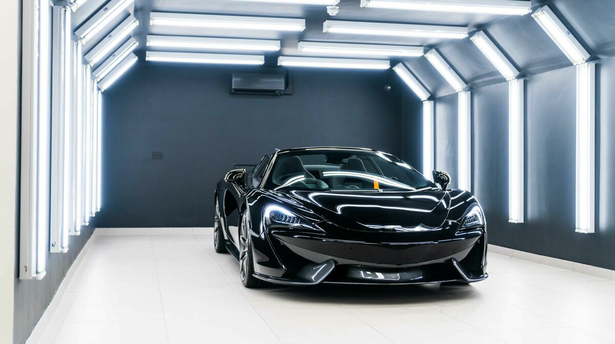 570S Spider Onyx Black