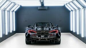 570S Spider Onyx Black