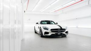 AMG GTS Diamond White