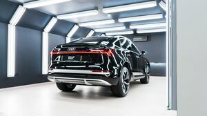 E-Tron Black