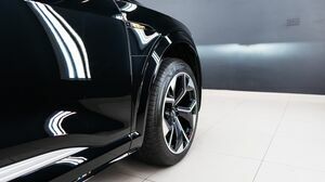 E-Tron Black