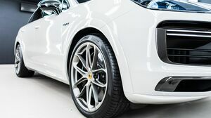 Cayenne Turbo S Crayon