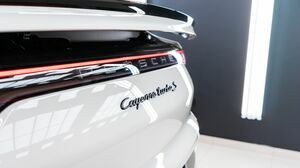 Cayenne Turbo S Crayon