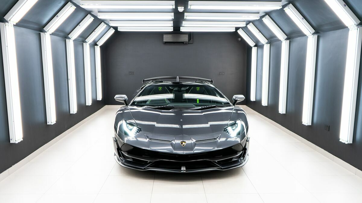 Aventador SVJ Roadster Grigio Estoque