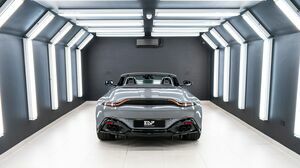 V8 Vantage Roadster China Grey