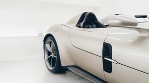 Monza SP2 Grigio Ingrid