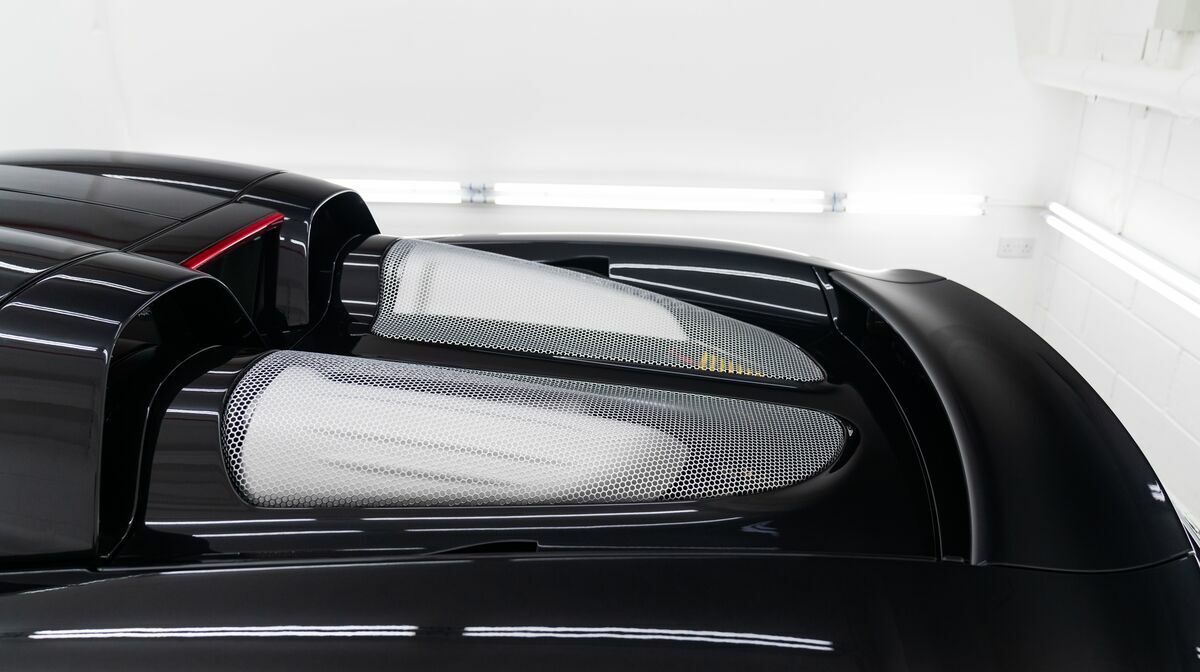 Carrera GT Basalt Black