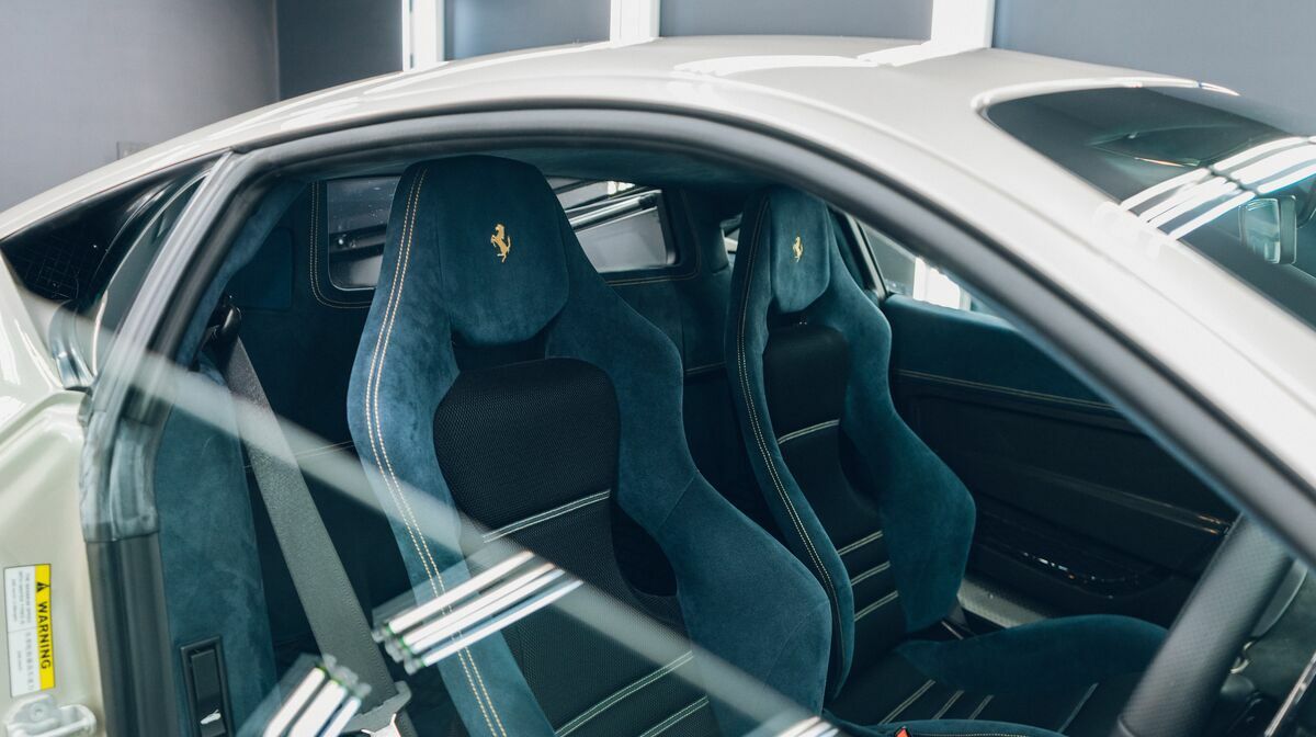 458 Speciale Grigio Ingrid