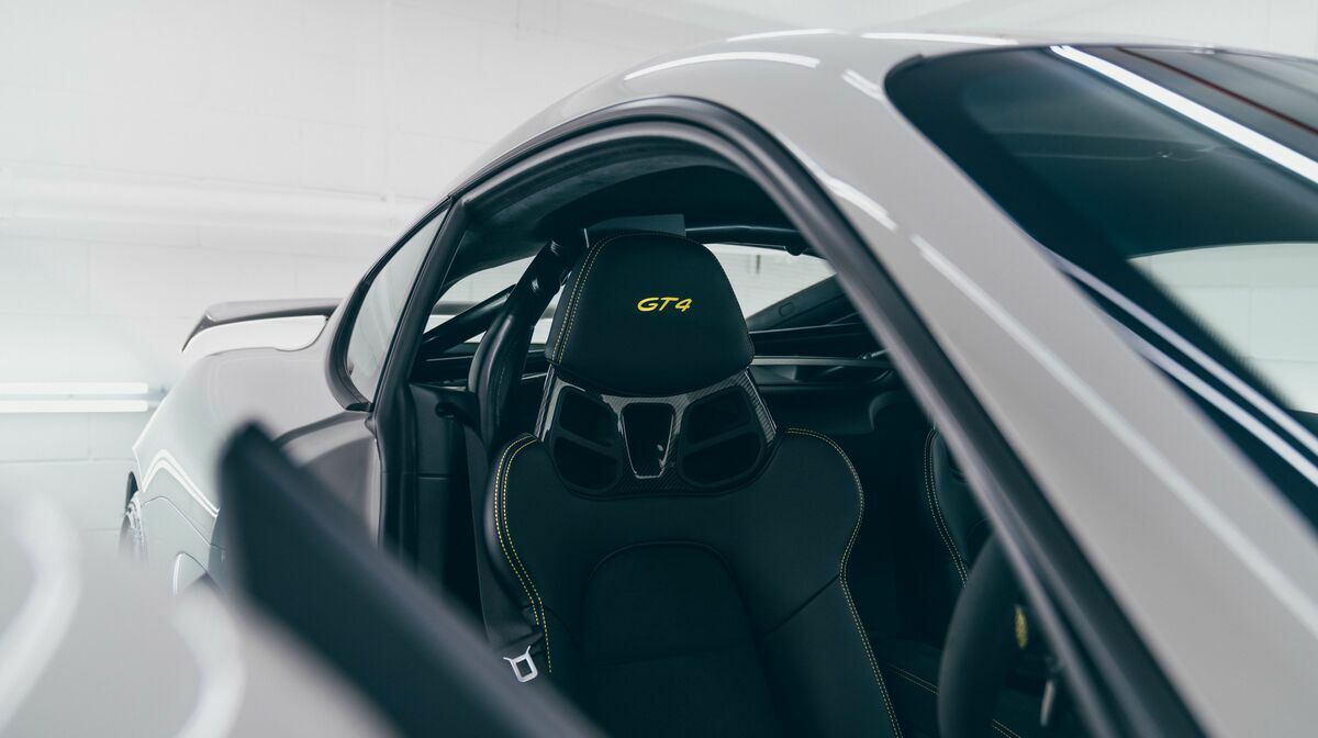 718 GT4 Crayon