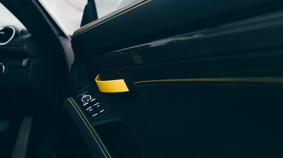 718 GT4 Crayon