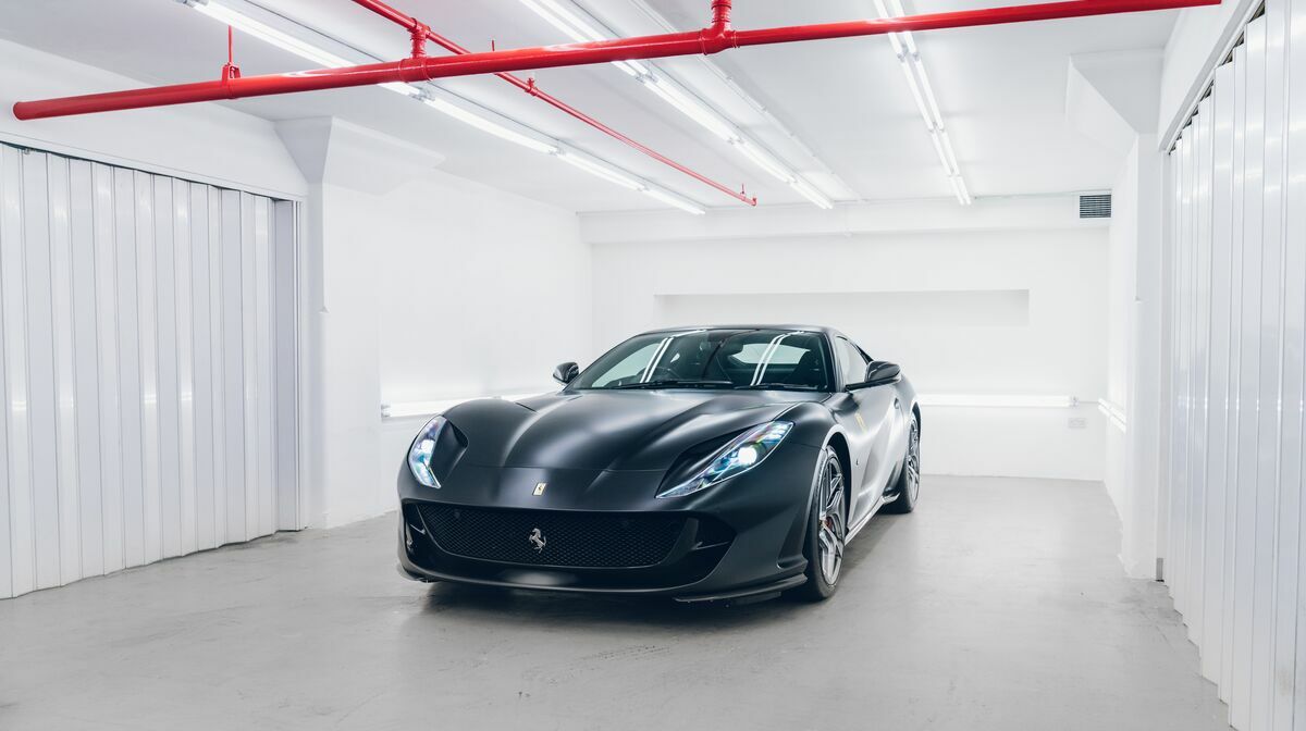 812 Superfast Nero Daytona II