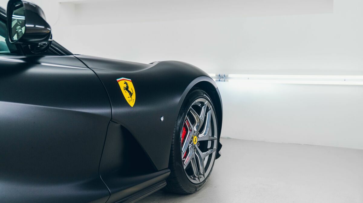 812 Superfast Nero Daytona II