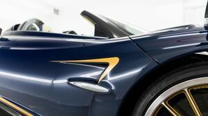 Huayra Roadster Blue Carbon