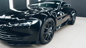 V8 Vantage Onyx Black