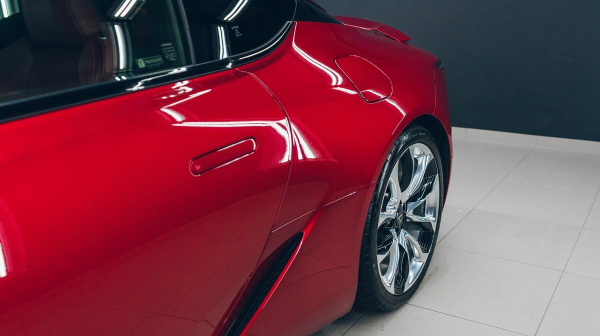 LC500 Radiant Red Metallic