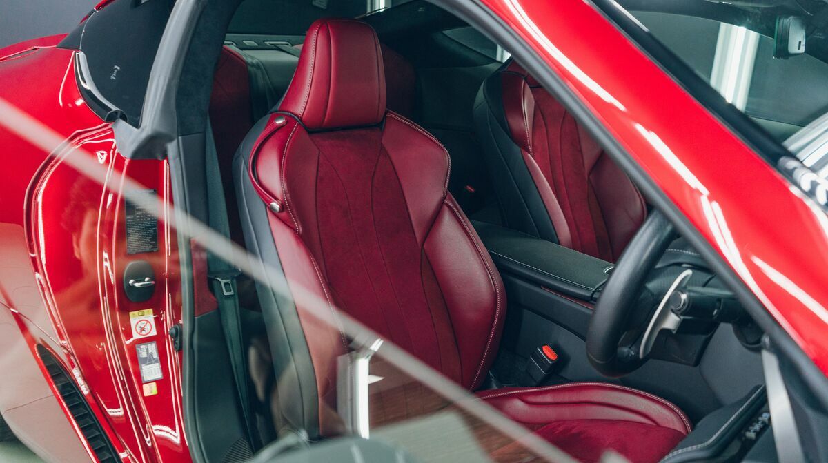 LC500 Radiant Red Metallic